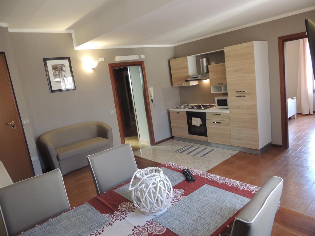 Anfite Apartments Aleardi Peschiera del Garda Exterior foto